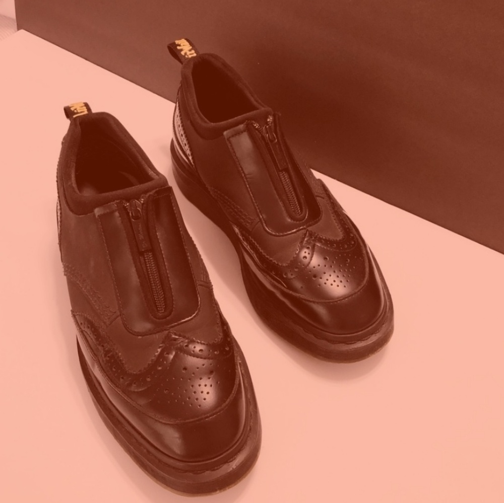 Dr Martens Resnick black wingtip shoes